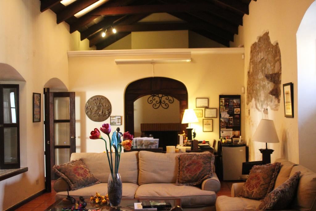 Hotel Sor Juana Antigua Extérieur photo